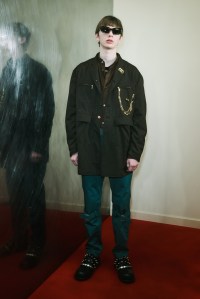 Undercover Pre-Fall 2025 Ready-to-Wear Collection