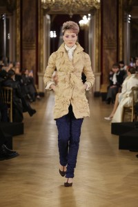 Viktor & Rolf Spring 2025 Couture