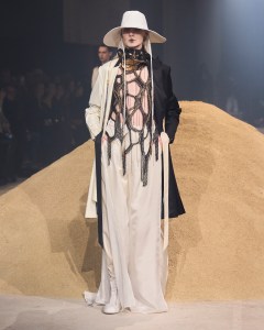 Yuima Nakazato Spring 2025 Couture at Paris Couture Week