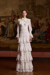 Alice + Olivia Fall 2025 Ready-to-Wear Collection at New York Fashion Week