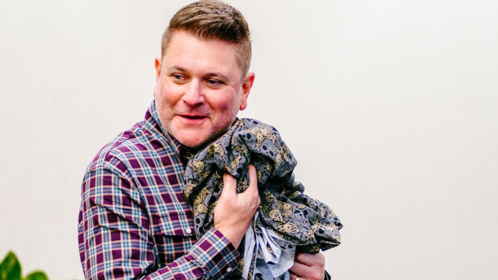 Jay DeMarcus of Rascal Flatts helped the Snaps team pick the fabrics for his shirts.