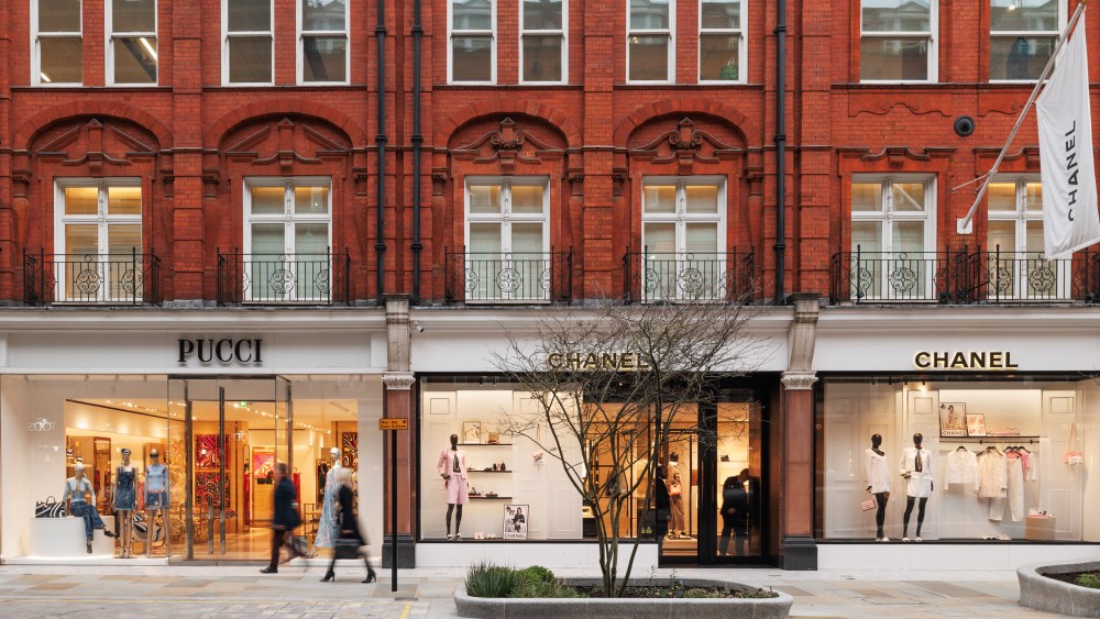 A view of the newly-refurbished Sloane Street in London, which has more green and is more pedestrian-friendly.