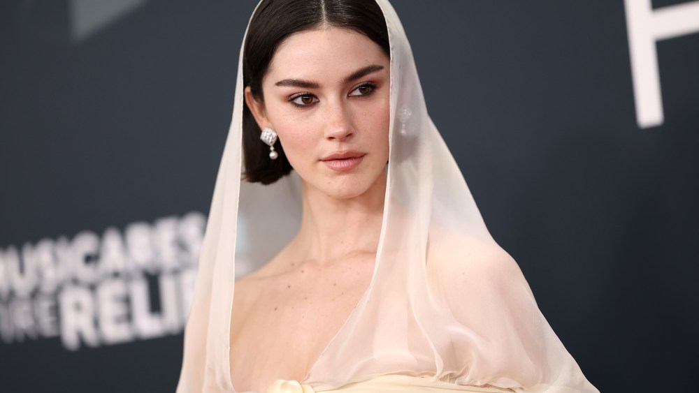Gracie Abrams attends the 67th Annual GRAMMY Awards on February 02, 2025 in Los Angeles, California.