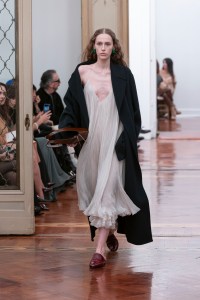 Alberta Ferretti Fall 2025 Ready-to-wear Collection at Milan Fashion Week