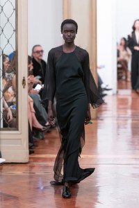 Alberta Ferretti Fall 2025 Ready-to-wear Collection at Milan Fashion Week