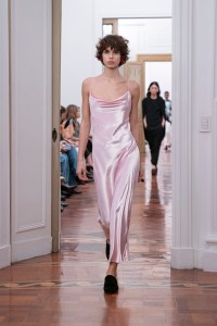 Alberta Ferretti Fall 2025 Ready-to-wear Collection at Milan Fashion Week