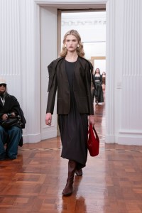 Alberta Ferretti Fall 2025 Ready-to-wear Collection at Milan Fashion Week