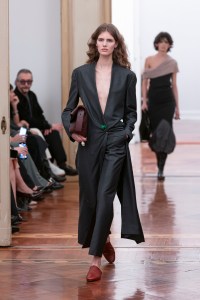 Alberta Ferretti Fall 2025 Ready-to-wear Collection at Milan Fashion Week