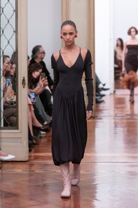 Alberta Ferretti Fall 2025 Ready-to-wear Collection at Milan Fashion Week