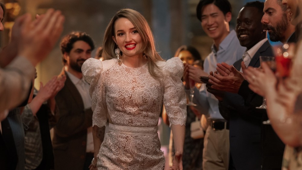 Kaitlyn Dever, Apple Cider Vinegar, Netflix
