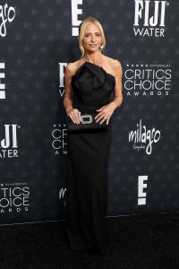 Sarah Michelle Gellar at the 30th Annual Critics Choice Awards held at The Barker Hangar on February 7, 2025 in Santa Monica, California.