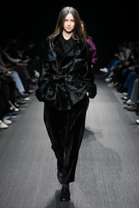 Emporio Armani Fall 2025 Ready-to-Wear Collection at Milan Fashion Week