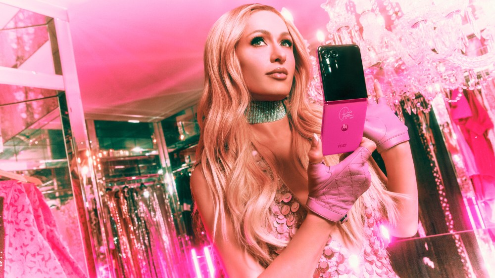 Paris Hilton, Motorola