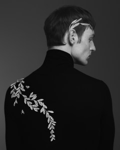 BOUCHERON - Airelles corsage train