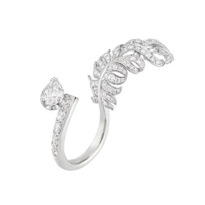 Chanel - Plume de Chanel ring