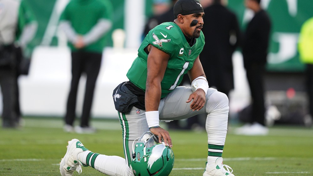 PHILADELPHIA, PA - NOVEMBER 03: Philadelphia Eagles quarterback Jalen Hurts (1) looks on during the game between the Philadelphia Eagles and the Jacksonville Jaguars on November 3, 2024 at Lincoln Financial Field in Philadelphia, PA. (Photo by Andy Lewis/Icon Sportswire via Getty Images)
