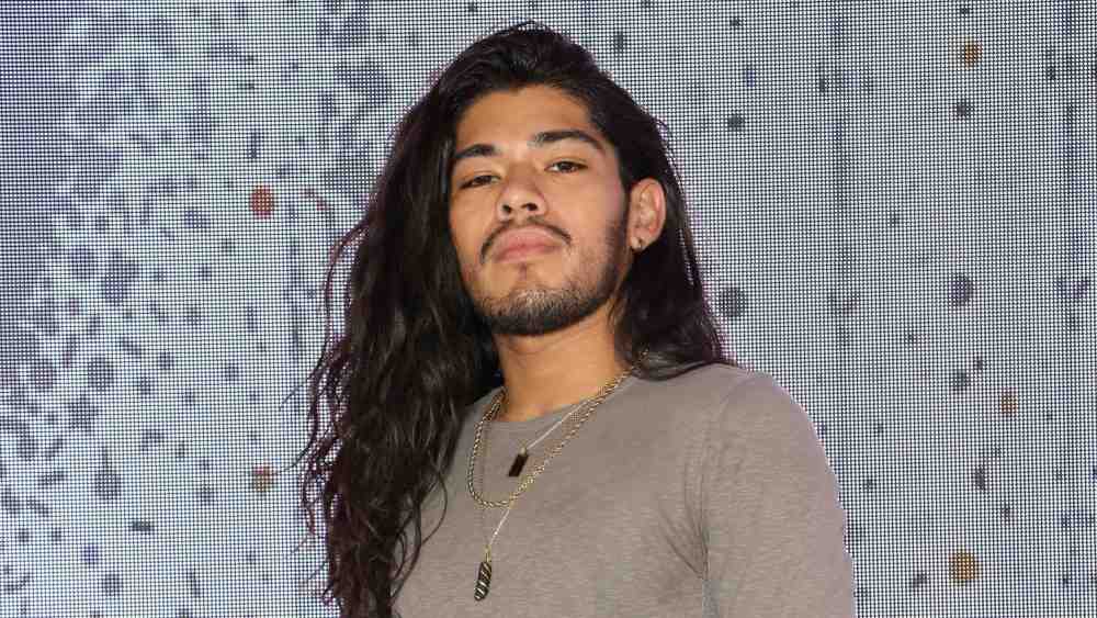 kylie jenner Hairstylist Jesus Guerrero in 2018