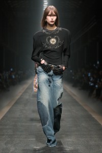 Versace Fall 2025 Ready-to-Wear Collection at Milan Fashion Week