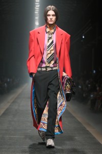Versace Fall 2025 Ready-to-Wear Collection at Milan Fashion Week