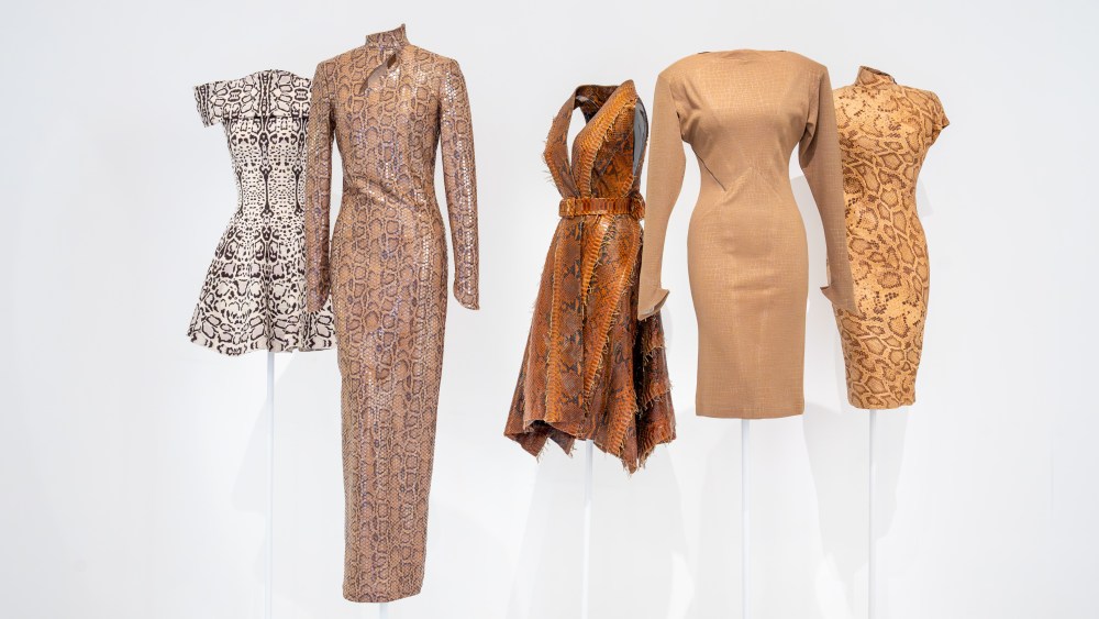 Looks in the “Azzedine Alaïa Thierry Mugler 1980/1990" exhibition.