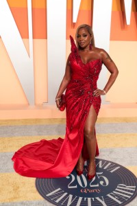 Mary J. Blige at the 2025 Vanity Fair Oscar Party Hosted By Radhika Jones held at Wallis Annenberg Center for the Performing Arts on March 02, 2025 in Beverly Hills, California.