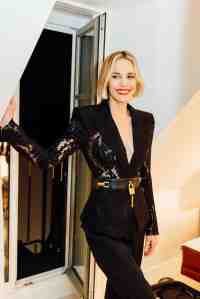 A look at Leslie Bibb getting ready for the Balmain Fall 2025 show in Paris.