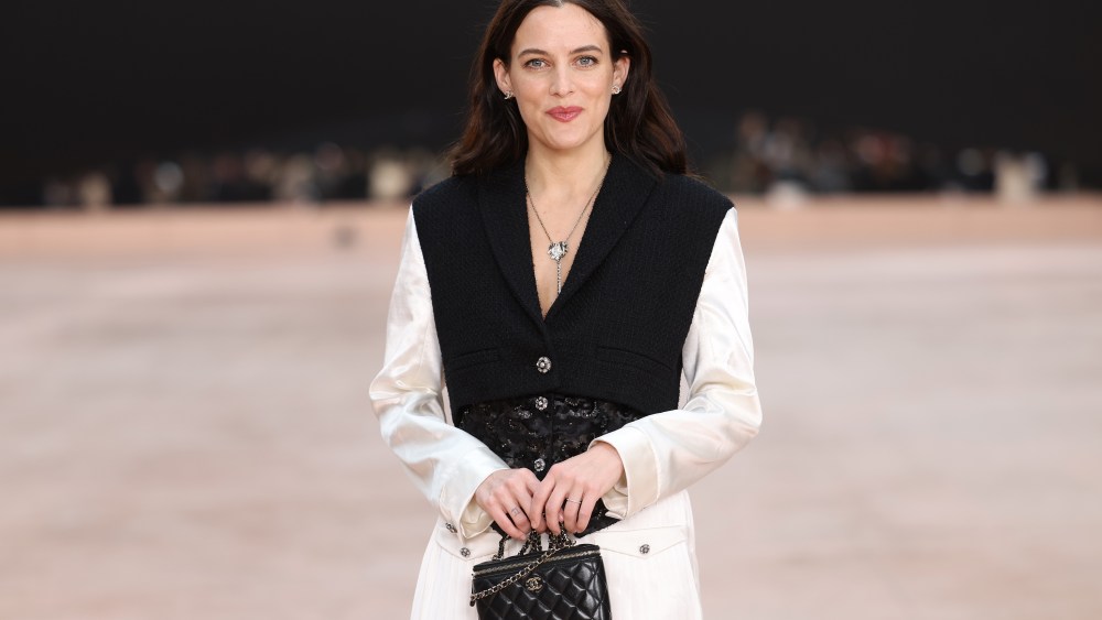 PARIS, FRANCE - MARCH 11: (EDITORIAL USE ONLY - For Non-Editorial use please seek approval from Fashion House) Riley Keough attends the Chanel Womenswear Fall/Winter 2025-2026 show as part of Paris Fashion Week at Grand Palais on March 11, 2025 in Paris, France. (Photo by Pascal Le Segretain/Getty Images)