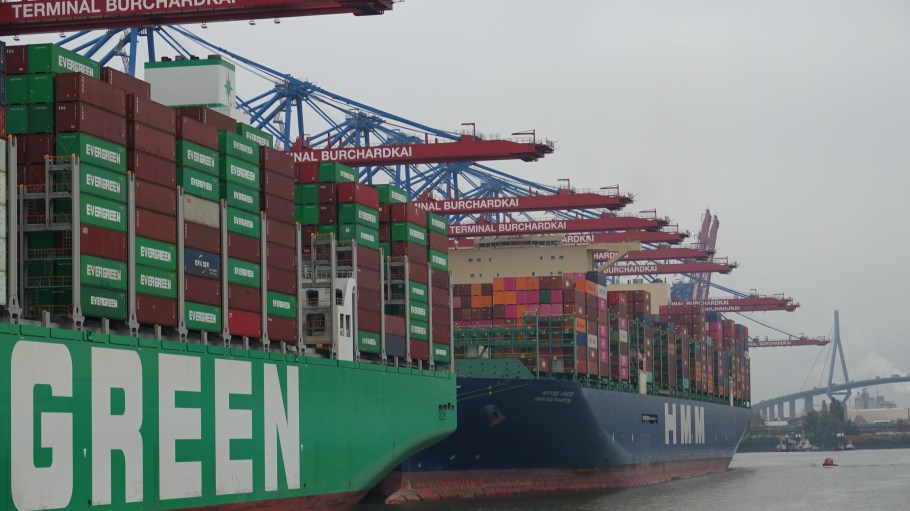 Alphaliner named HMM, Yang Ming and Evergreen as the big winners of a port fee-inclusive shipping environment.