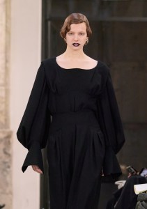 Mame Kuroguchi Fall 2025 Ready-to-Wear Collection