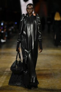 Alexander McQueen Fall 2025 Ready-to-Wear Collection at Paris Fashion Week