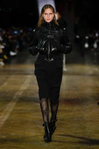 Alexander McQueen Fall 2025 Ready-to-Wear Collection at Paris Fashion Week