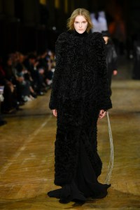 Alexander McQueen Fall 2025 Ready-to-Wear Collection at Paris Fashion Week