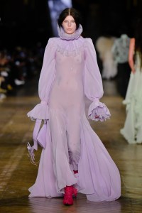 Alexander McQueen Fall 2025 Ready-to-Wear Collection at Paris Fashion Week