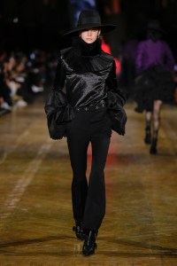 Alexander McQueen Fall 2025 Ready-to-Wear Collection at Paris Fashion Week