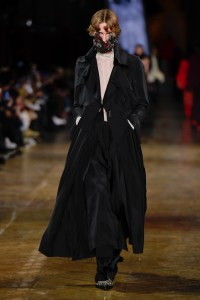 Alexander McQueen Fall 2025 Ready-to-Wear Collection at Paris Fashion Week