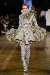 Alexander McQueen Fall 2025 Ready-to-Wear Collection at Paris Fashion Week