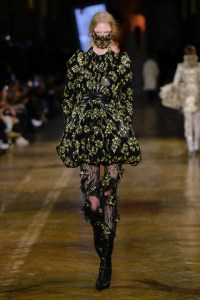 Alexander McQueen Fall 2025 Ready-to-Wear Collection at Paris Fashion Week