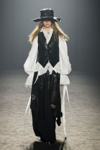 Ann Demeulemeester Fall 2025 Ready-to-Wear Collection at Paris Fashion Week