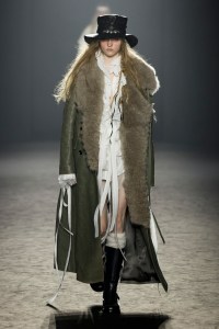 Ann Demeulemeester Fall 2025 Ready-to-Wear Collection at Paris Fashion Week