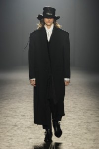 Ann Demeulemeester Fall 2025 Ready-to-Wear Collection at Paris Fashion Week