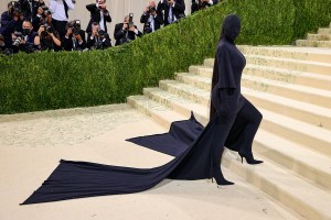 NEW YORK, NEW YORK - SEPTEMBER 13: Kim Kardashian attends The 2021 Met Gala Celebrating In America: A Lexicon Of Fashion at Metropolitan Museum of Art on September 13, 2021 in New York City. (Photo by Theo Wargo/Getty Images)