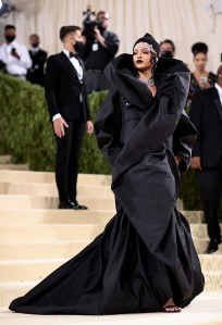 NEW YORK, NEW YORK - SEPTEMBER 13: Rihanna attends The 2021 Met Gala Celebrating In America: A Lexicon Of Fashion at Metropolitan Museum of Art on September 13, 2021 in New York City. (Photo by Dimitrios Kambouris/Getty Images for The Met Museum/Vogue )