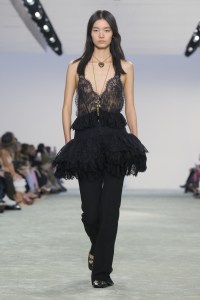 Chloé Fall 2025 Ready-To-Wear Collection at Paris Fashion Week