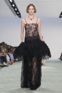 Chloé Fall 2025 Ready-To-Wear Collection at Paris Fashion Week