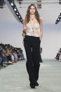Chloé Fall 2025 Ready-To-Wear Collection at Paris Fashion Week