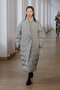 Christian Wijnants Fall 2025 Ready-To-Wear Collection at Paris Fashion Week