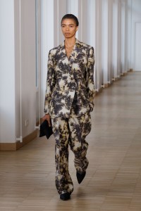 Christian Wijnants Fall 2025 Ready-To-Wear Collection at Paris Fashion Week