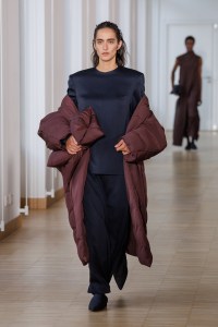 Christian Wijnants Fall 2025 Ready-To-Wear Collection at Paris Fashion Week