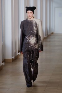 Christian Wijnants Fall 2025 Ready-To-Wear Collection at Paris Fashion Week