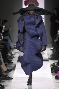 Comme des Garçons Fall 2025 Ready-to-Wear Collection at Paris Fashion Week